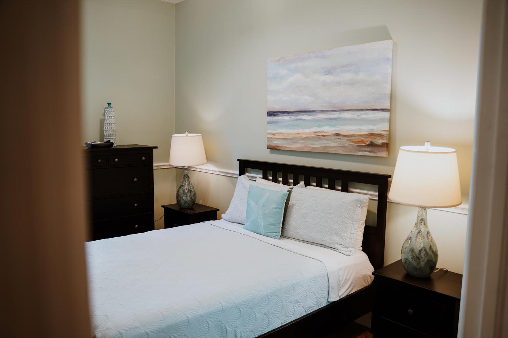 Shangri-La Boutique Bed & Breakfast West Bay Номер фото